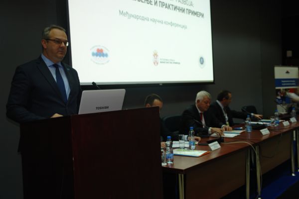 Ministar privrede Željko Sertić 11 dec rr 3