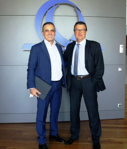 Prof. Eric Uniqa